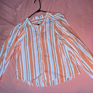 Stripped blouse with baggy sleeves